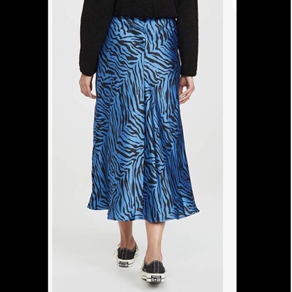 ⚡️Rebecca Minkoff Zebra Print Midi Satin Skirt Size 4 - Picture 3 of 10